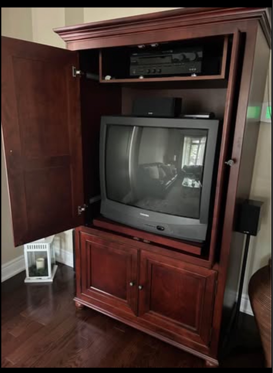 Solid Wood Entertainment Centre - photo 3