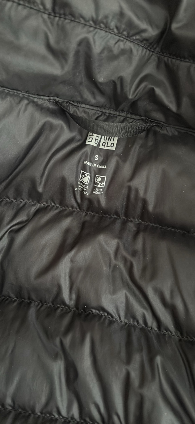 Uniqlo Women's Black Ultra Light Down Vest - Size S - photo 2