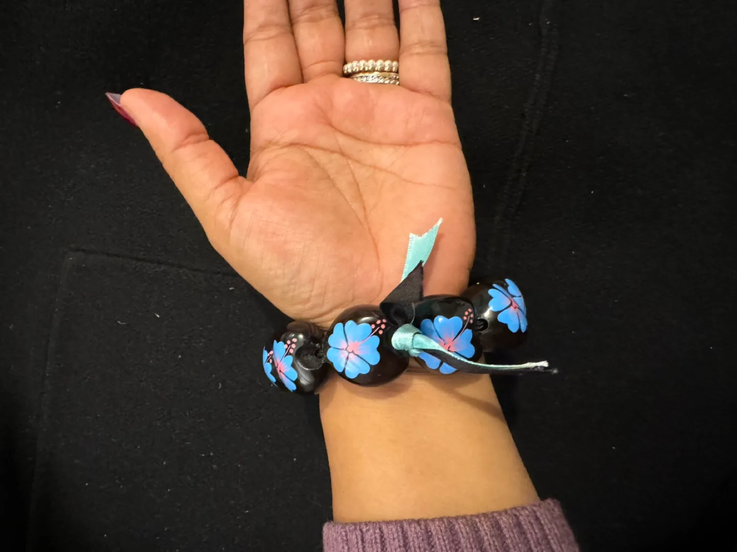 Hand-painted Hibiscus Flower Bracelet 💚 image indicator(4)