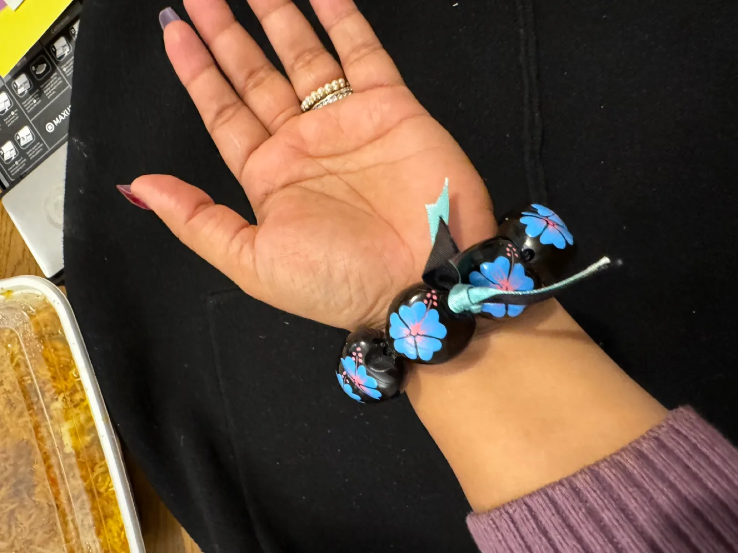 Hand-painted Hibiscus Flower Bracelet 💚 image indicator(5)