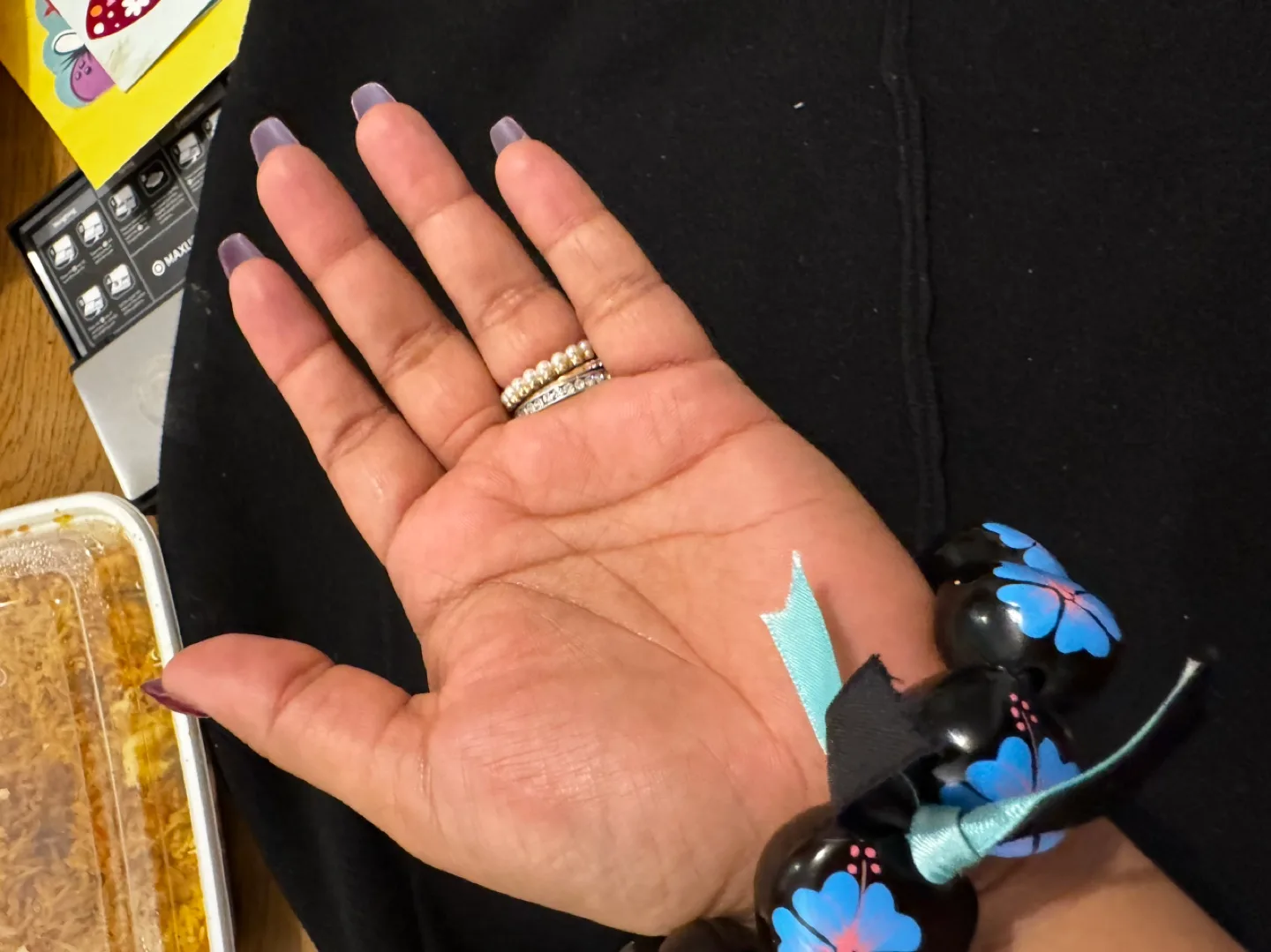 Hand-painted Hibiscus Flower Bracelet 💚 image indicator(9)