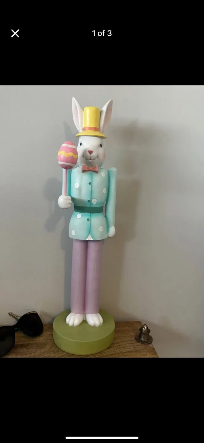Adorable Easter Bunny Nutcracker Figurine image indicator(9)
