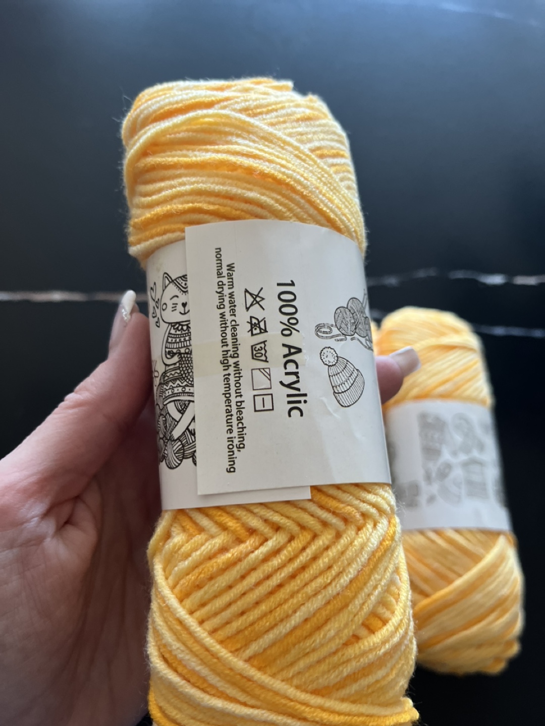 4 Skeins of Yellow Acrylic Yarn - photo 2
