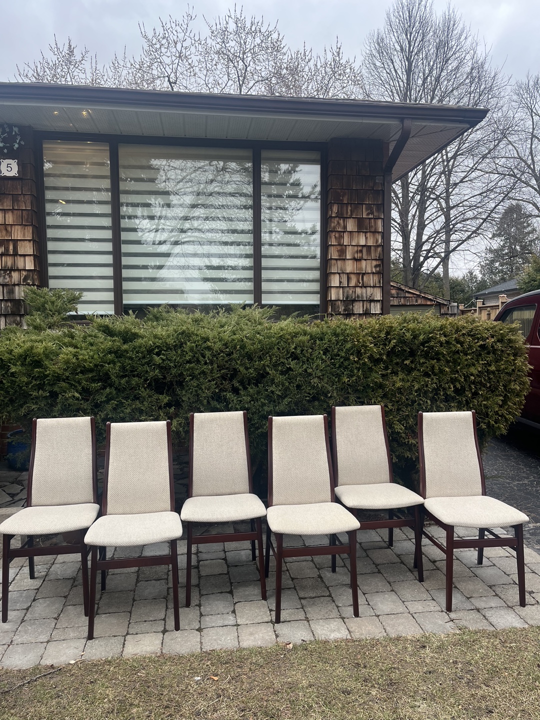 Set of Six Mid-Century Modern Dining Chairs