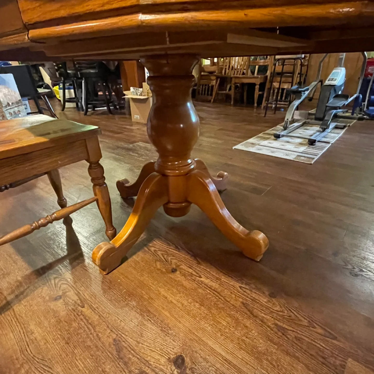 Solid Oak Dining Table Set with 6 Chairs image indicator(7)