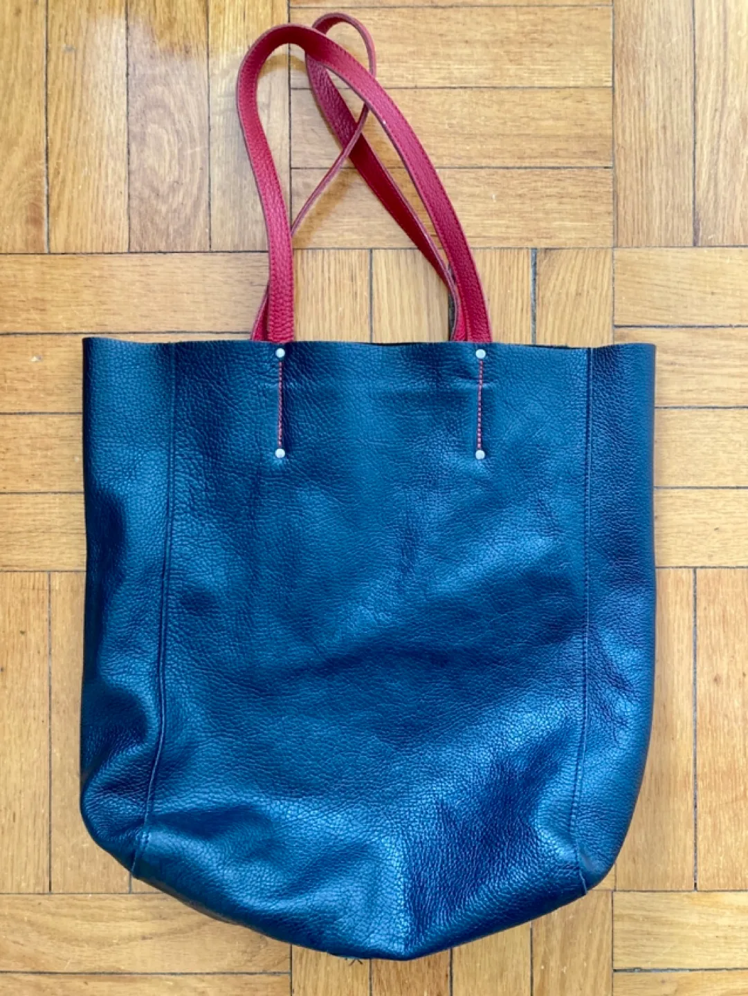 🍁EUC Roots leather slouch tote image indicator(4)