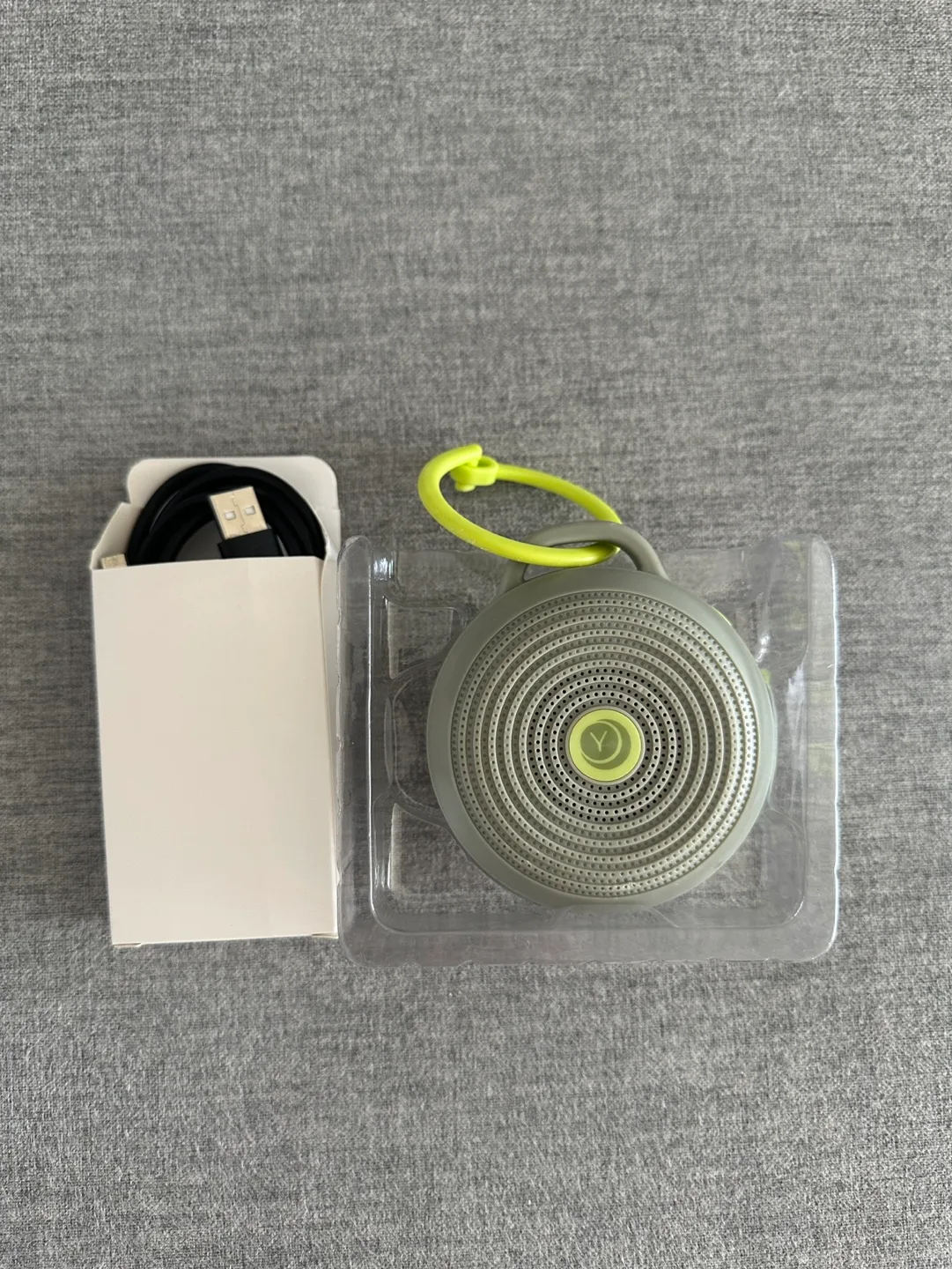 Yogasleep Hushh portable sound machine for baby image indicator(3)