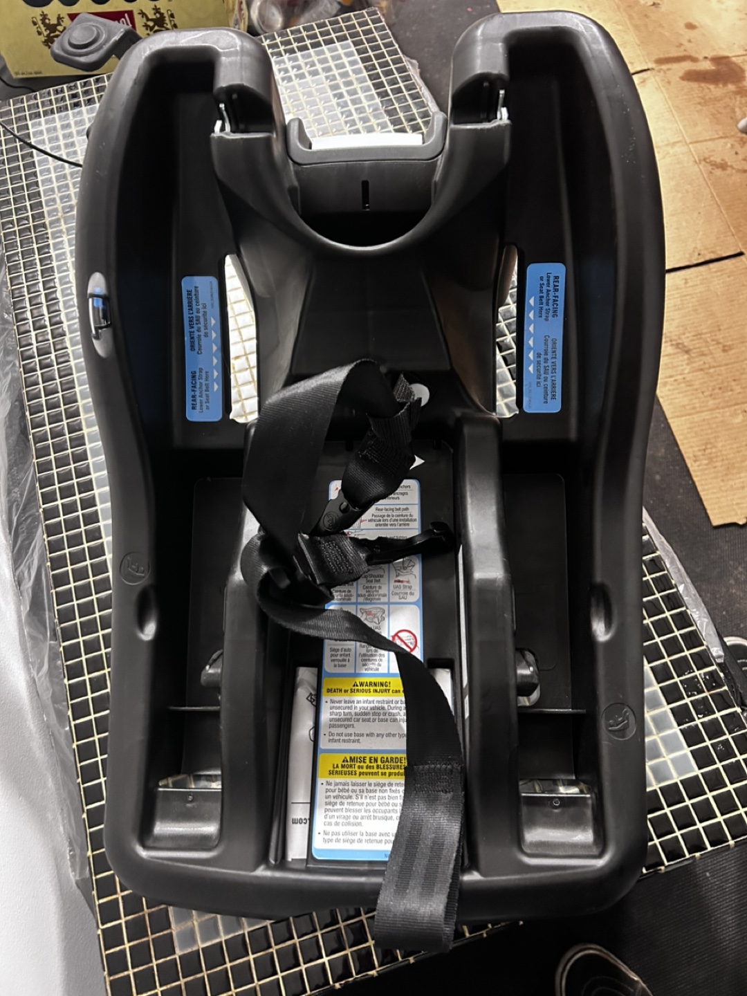 Graco SnugRide SnugLock Infant Car Seat Base - photo 2