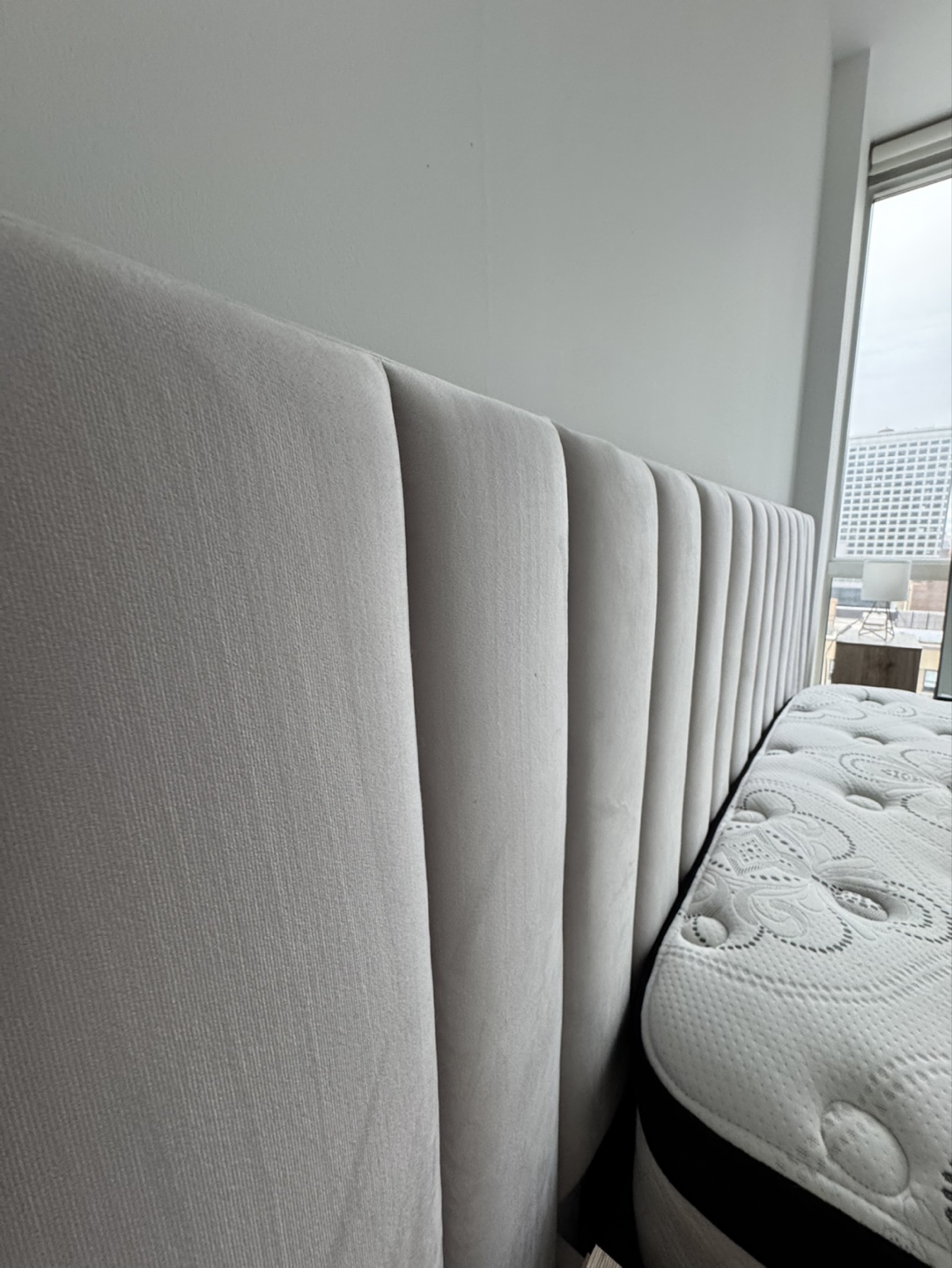 Queen Size Bed Frame with Mattress and Headboard - photo 4