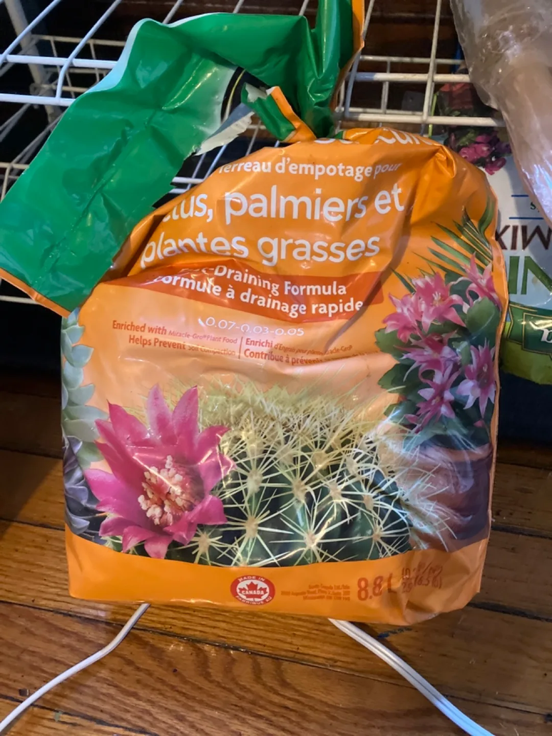 Potting soil and moss stick thumbnail
