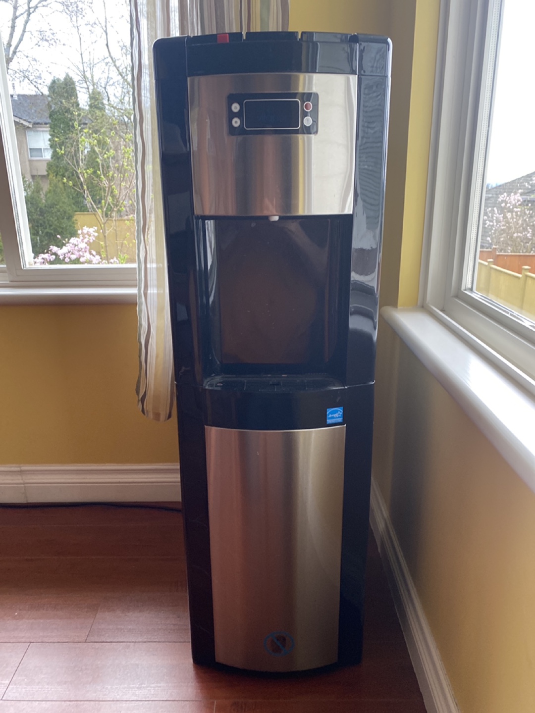 Primo Bottom-Loading Water Cooler Dispenser