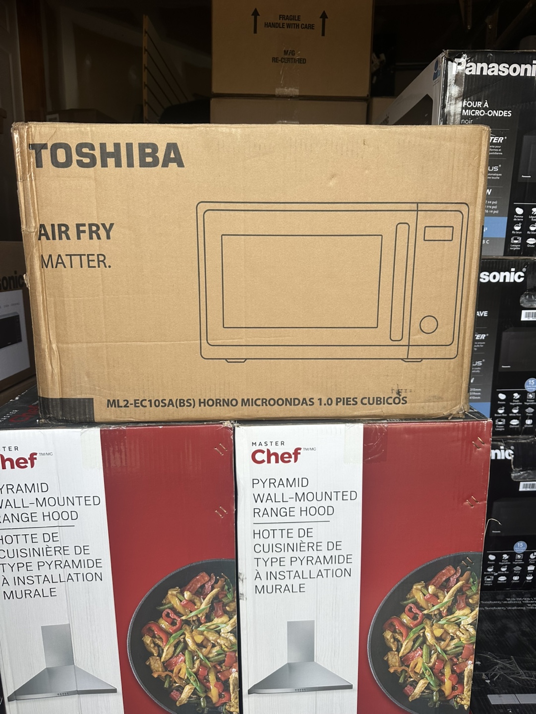 New Toshiba 1.0 cu ft Air Fry Microwave - photo 2