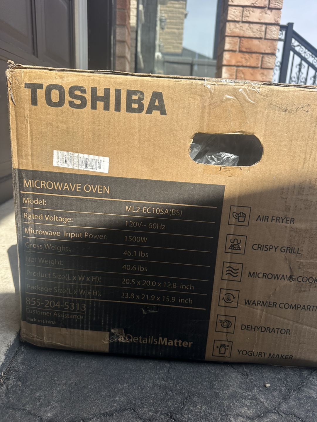 New Toshiba 1.0 cu ft Air Fry Microwave - photo 3