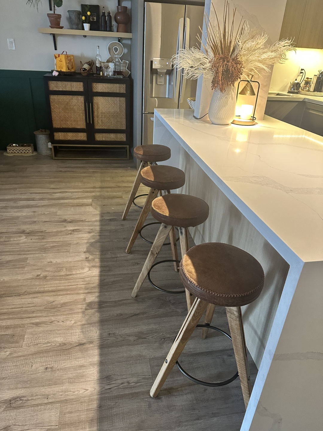 Pottery barn set of four Brown Leather Counter Stools - photo 2