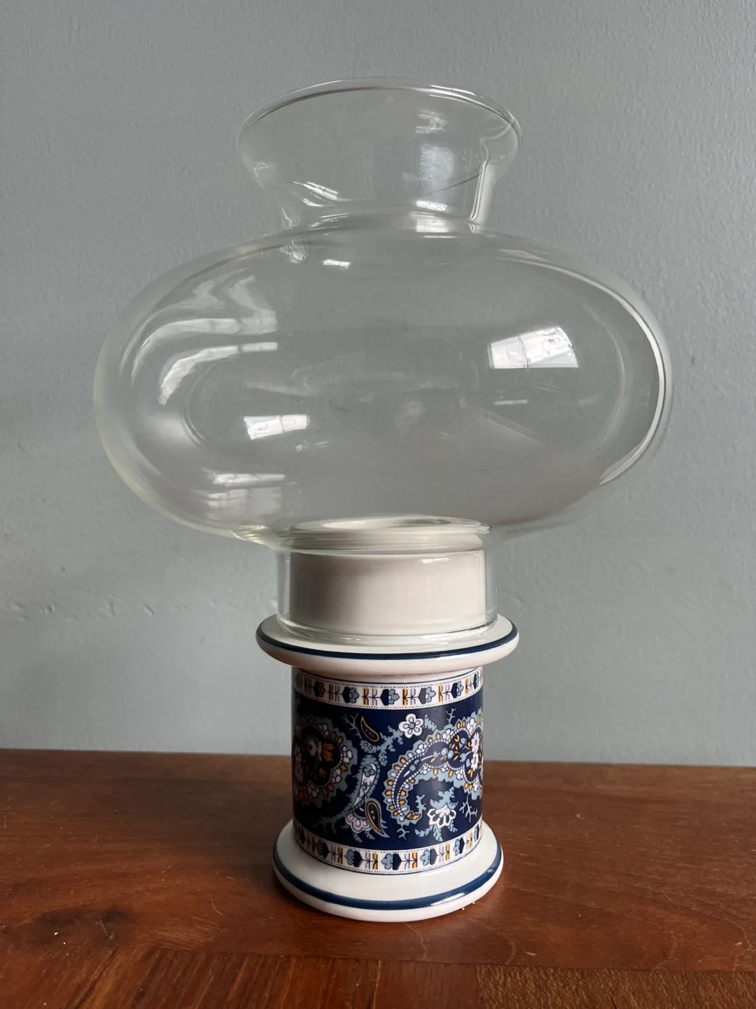 Vintage Candle Holder with Glass Hurricane image indicator(2)
