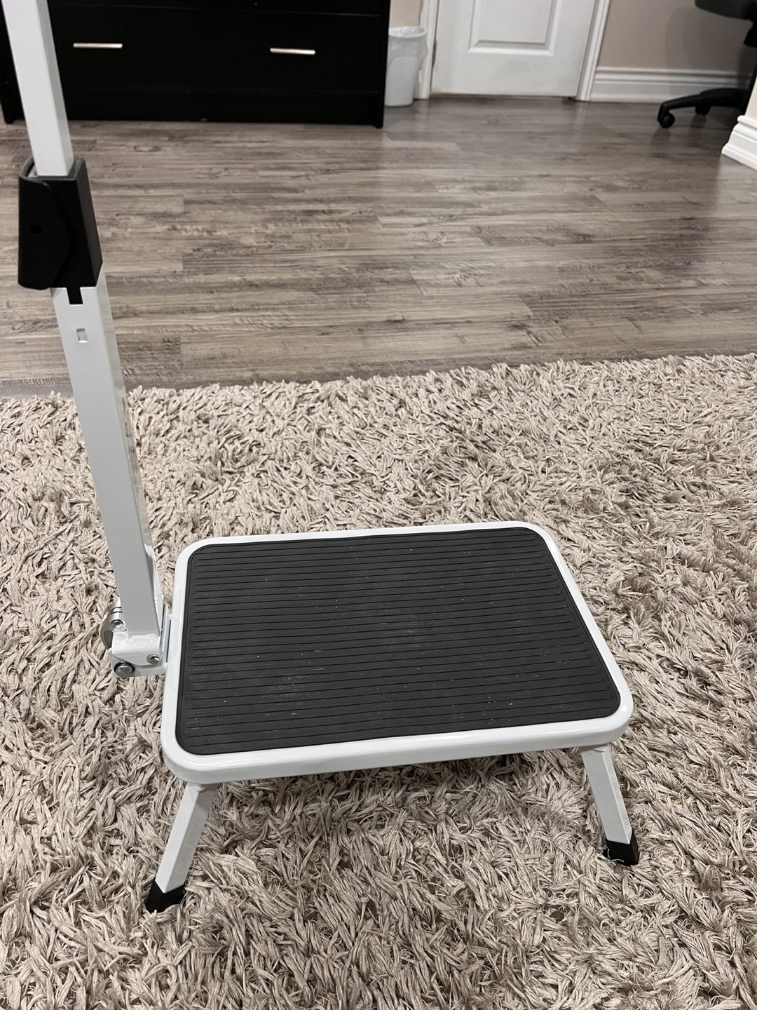 Foldable Step Stool with Handle - photo 2