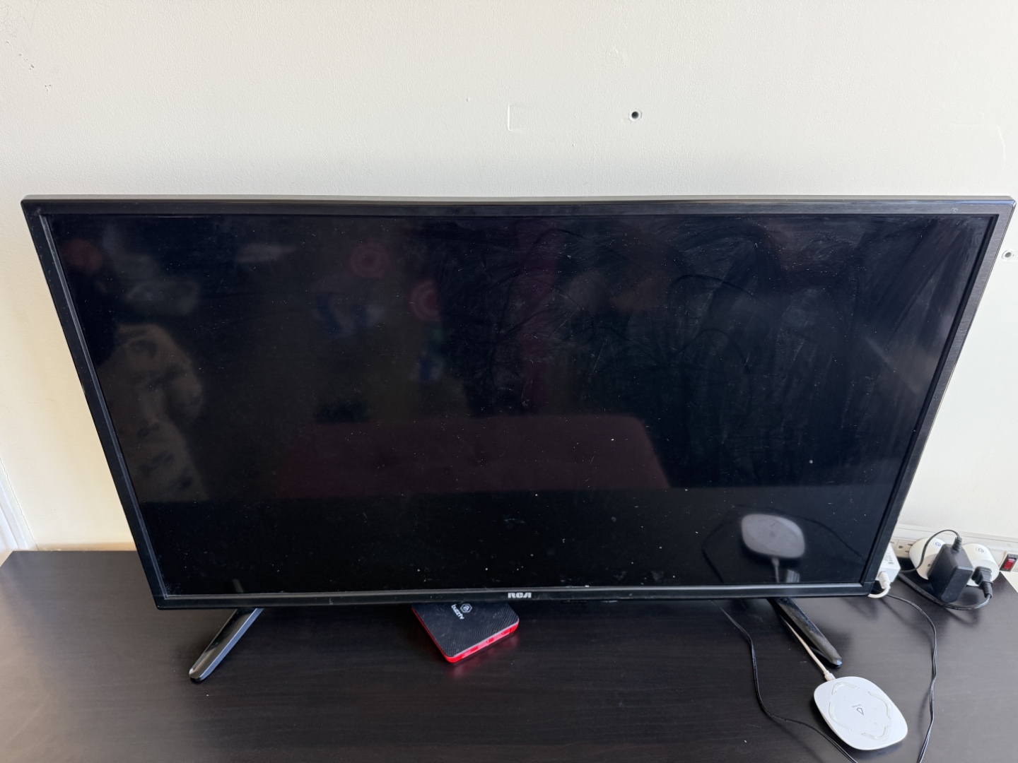 2 TV: RCA LED TV and Samsung SyncMaster 22-inch LCD Monitor