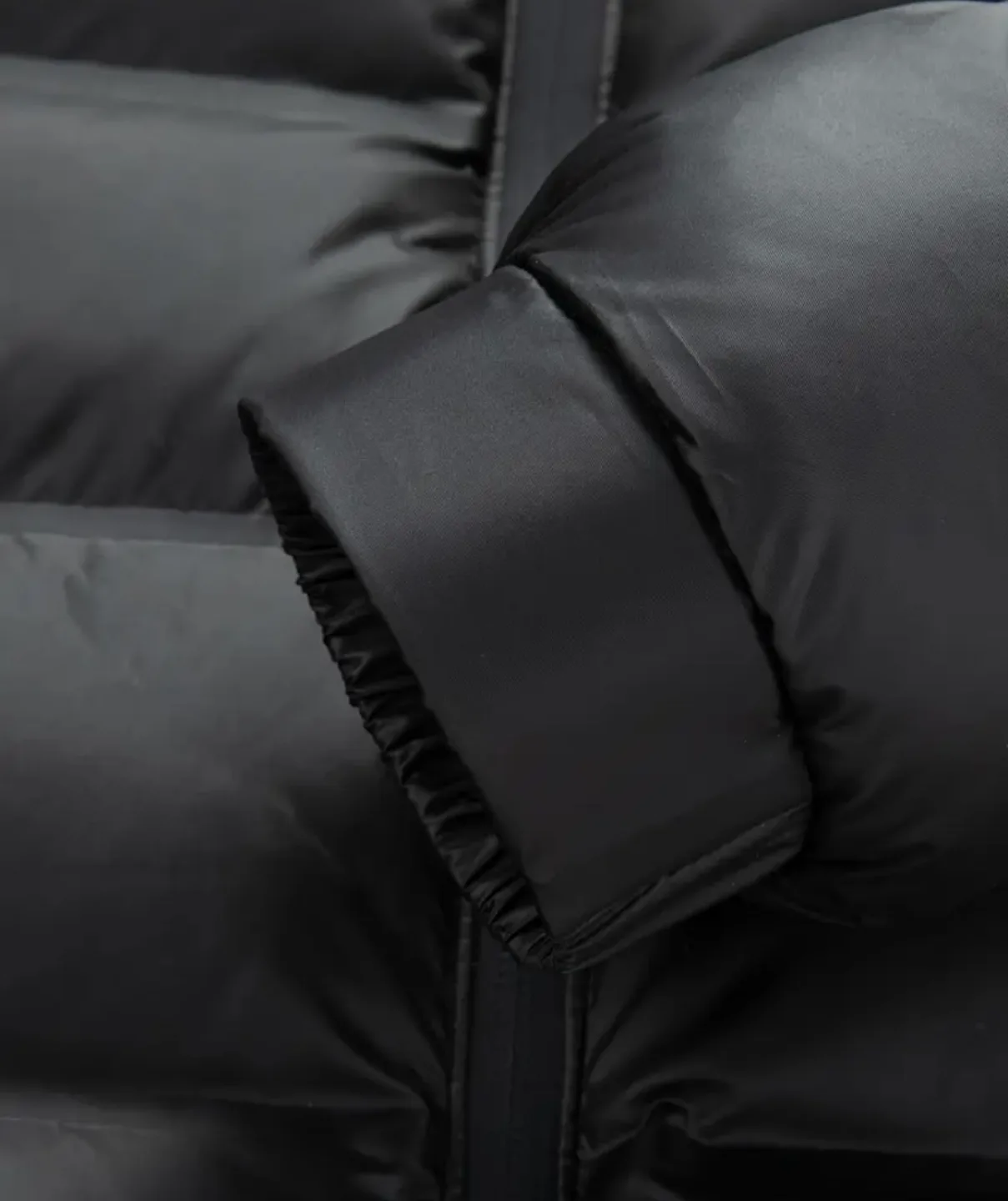 Men's Black Puffer Jacket with Fleece Collar image indicator(2)