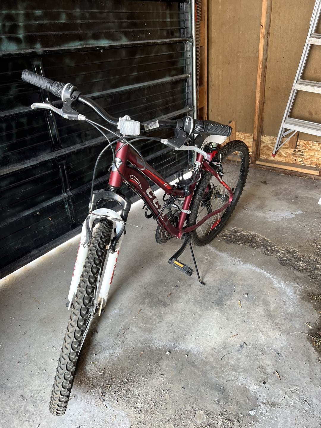 CCM Mountain Bike - photo 2
