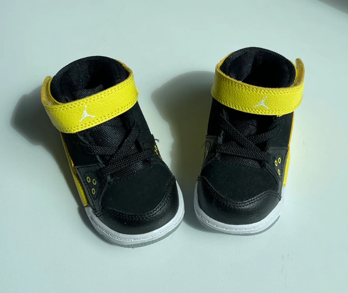 Jordan Baby Sneakers Size 4.5/5 image indicator(2)