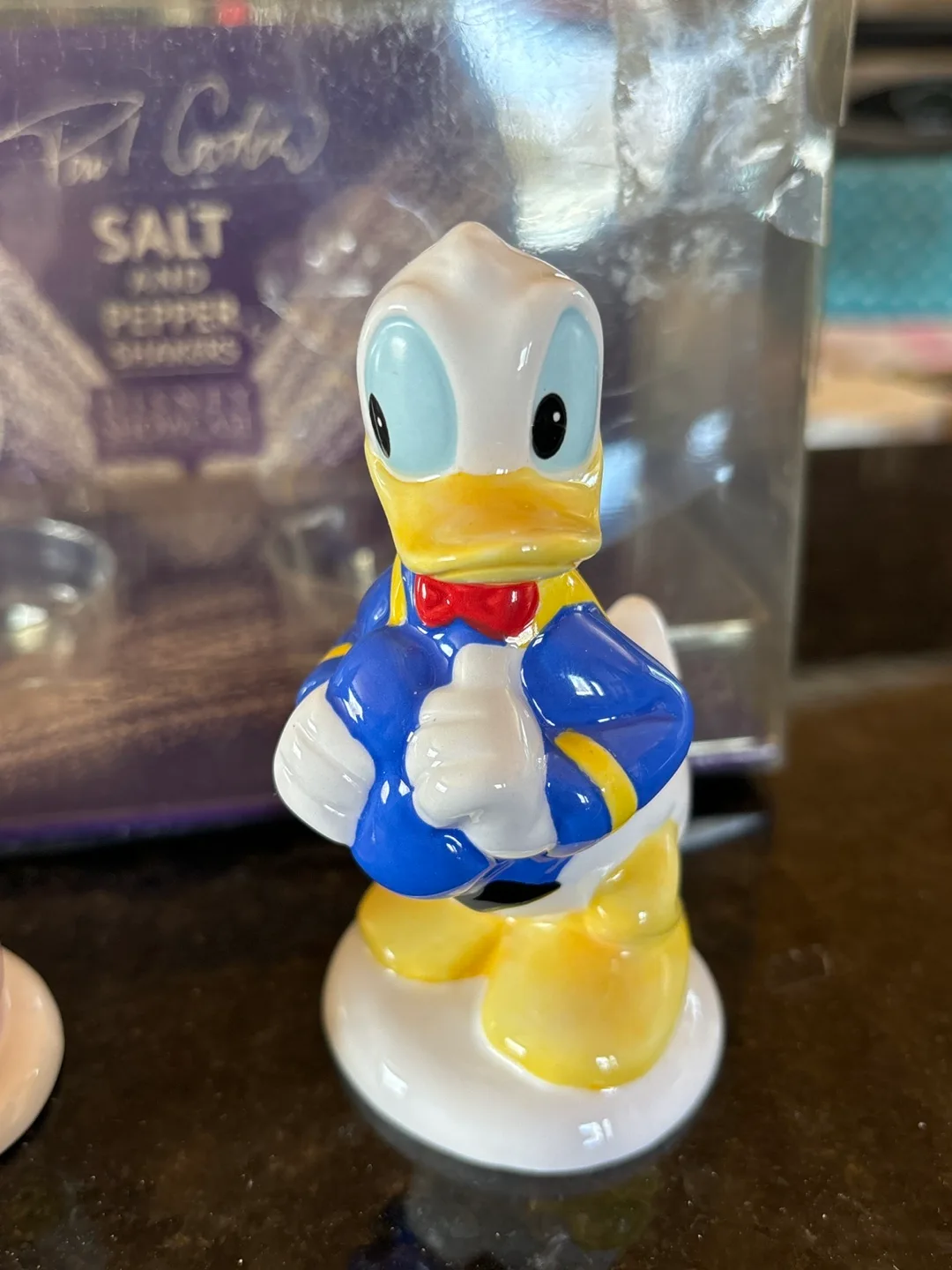 Disney Showcase Donald + Daisy Salt & Pepper Shakers image indicator(3)