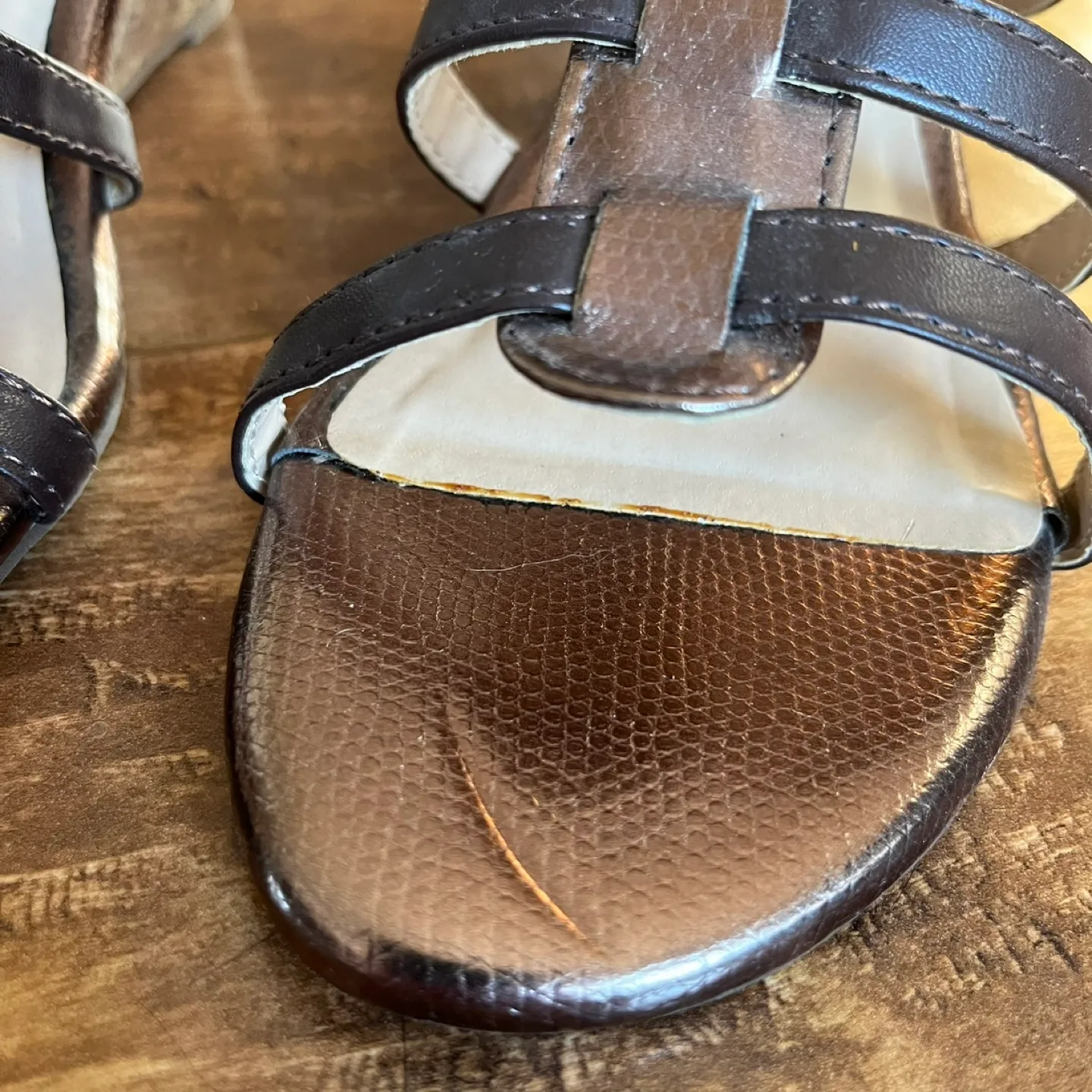 💚 Metallic Leather Gladiator Wedge Sandals image indicator(6)