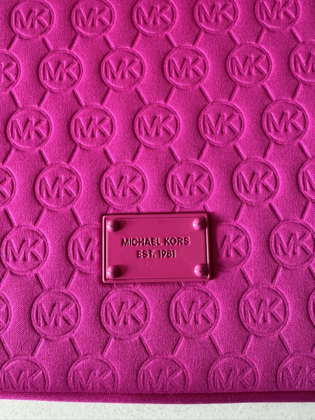 Michael Kors Pink Laptop Sleeve - photo 2
