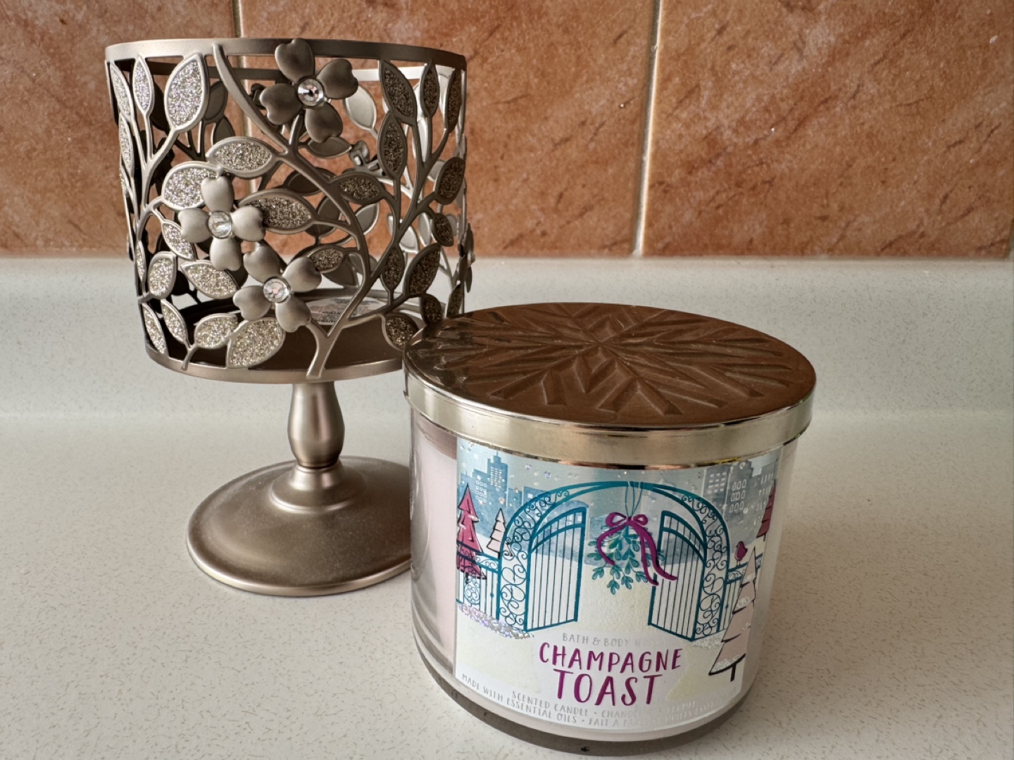 Bath & Body Works Champagne Toast 3-Wick Candle + Holder