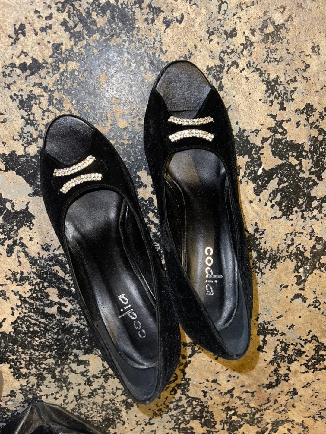 Black Velvet Heels image indicator(4)