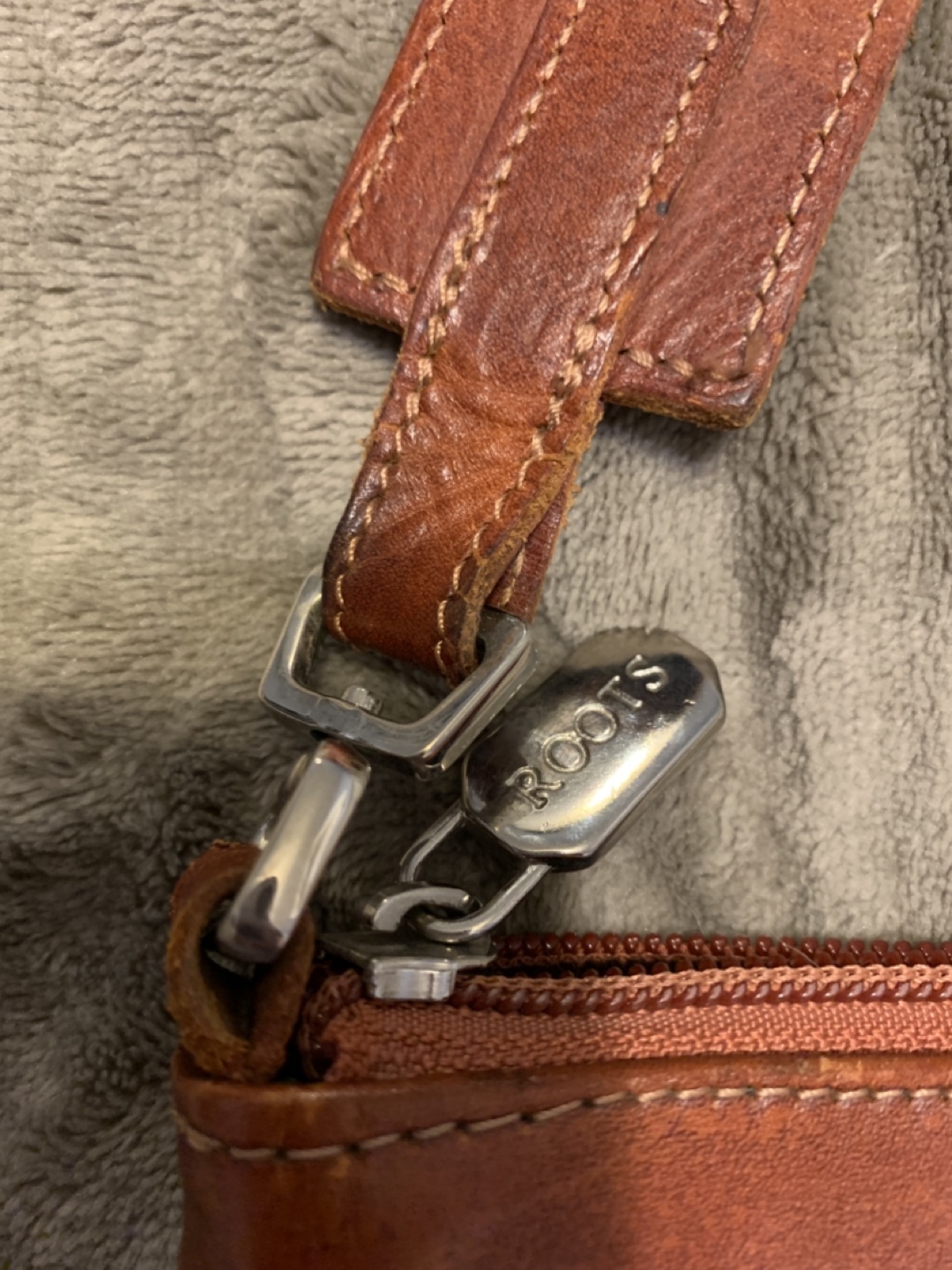 Roots Leather Shoulder Bag - photo 3