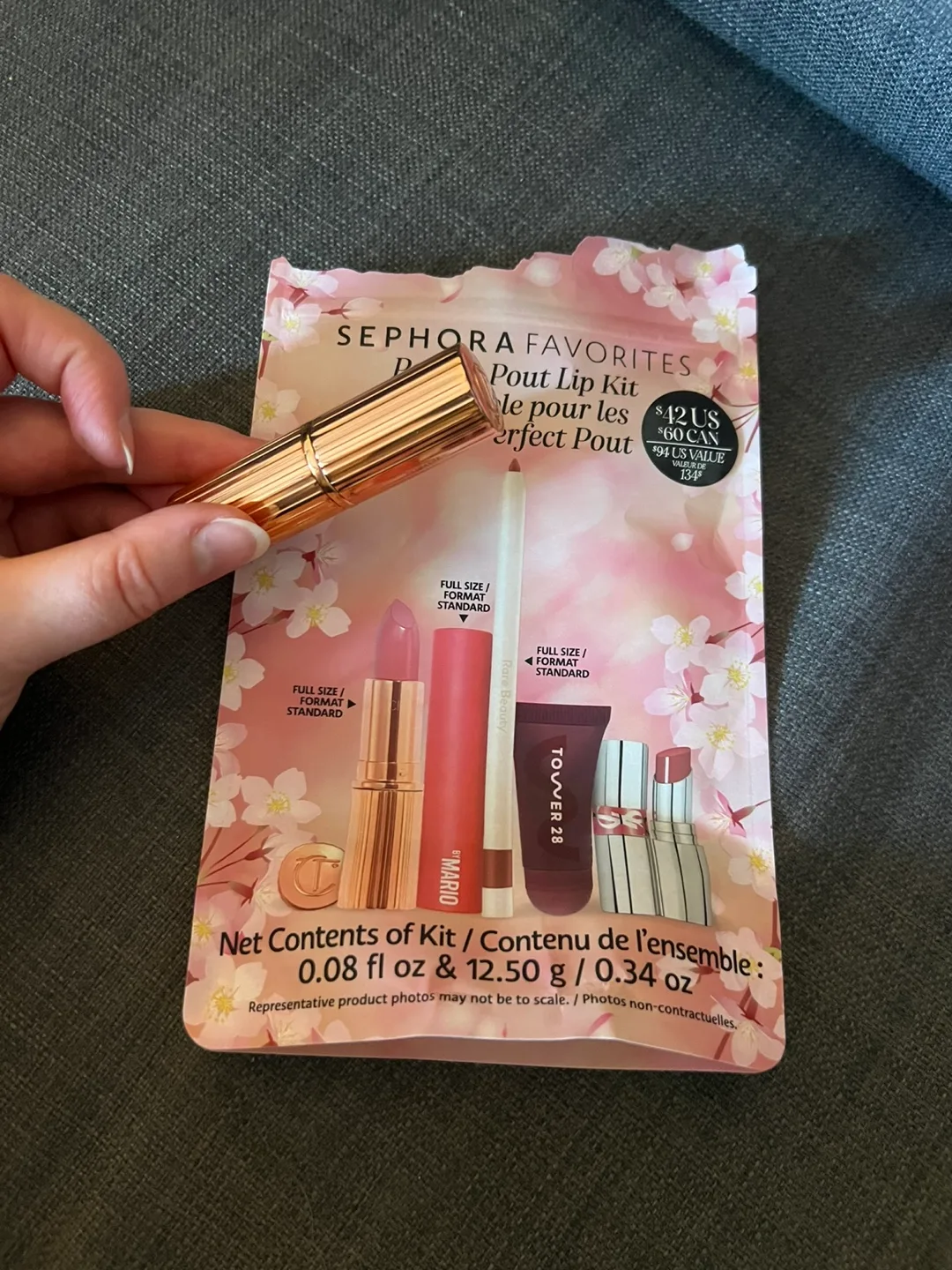 NEW Charlotte Tilbury K.I.S.S.I.N.G Satin Shine Lipstick image indicator(2)