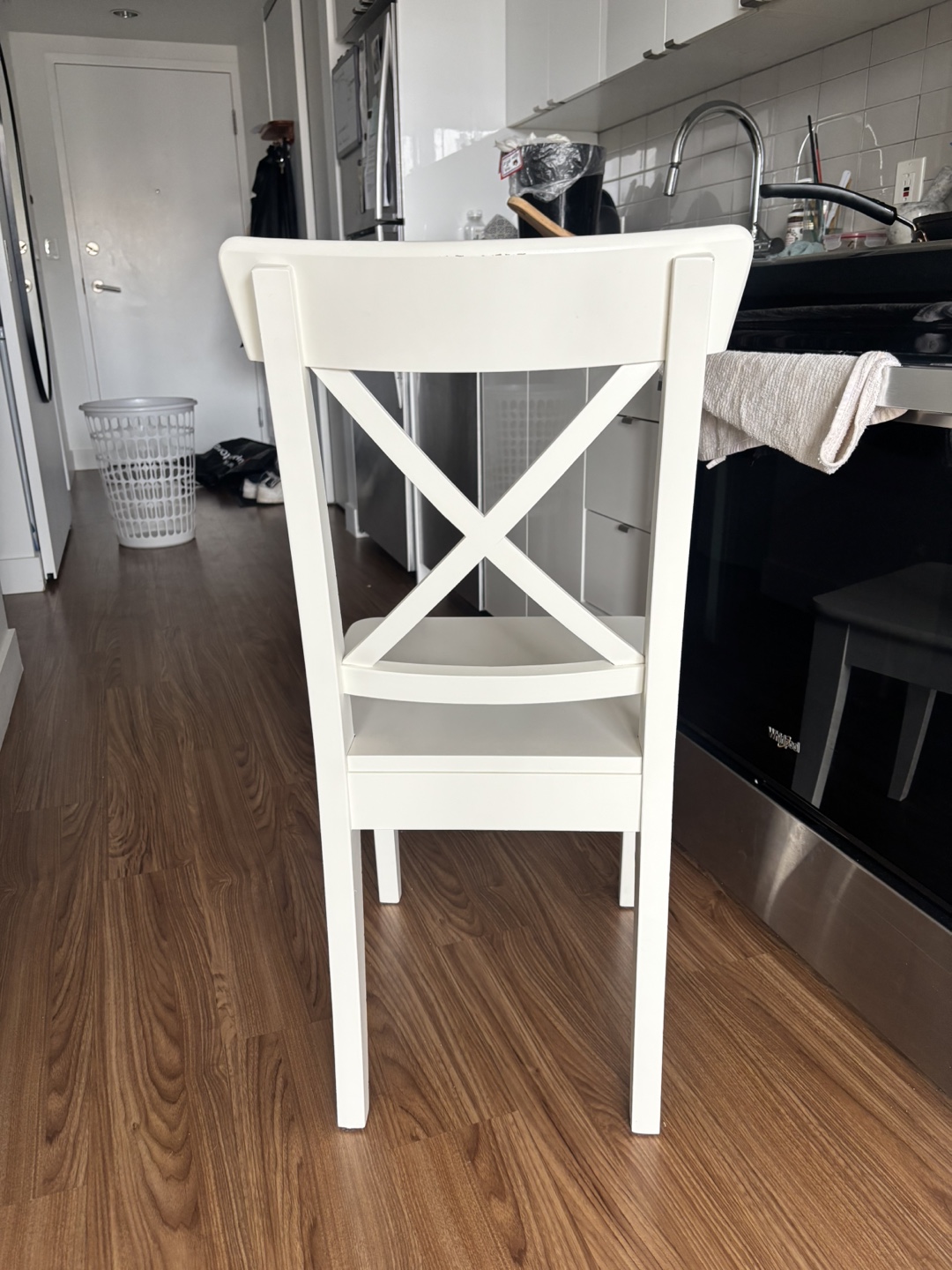 Four dining chairs - photo 5