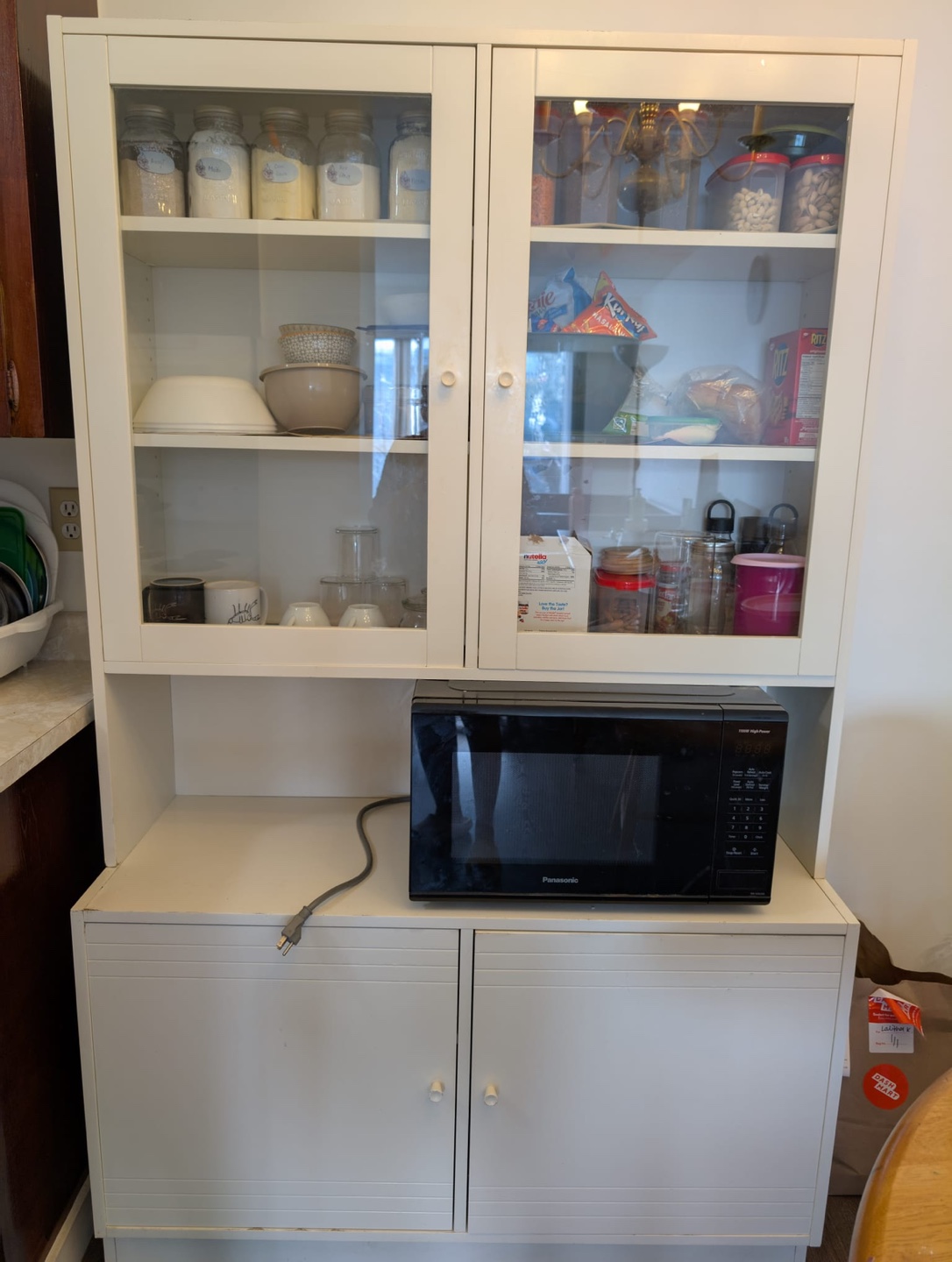 Vintage White Kitchen cabinet