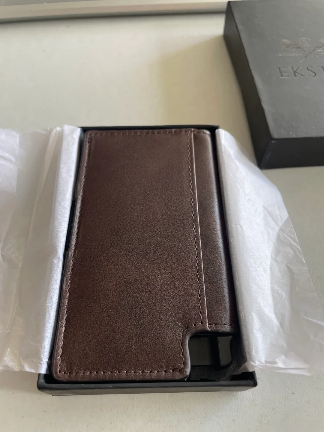 Ekster Parliament Wallet Brown Leather image indicator(2)