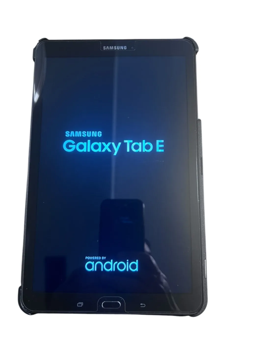 Samsung Galaxy Tab E 8-inch Tablet with Case image indicator(5)