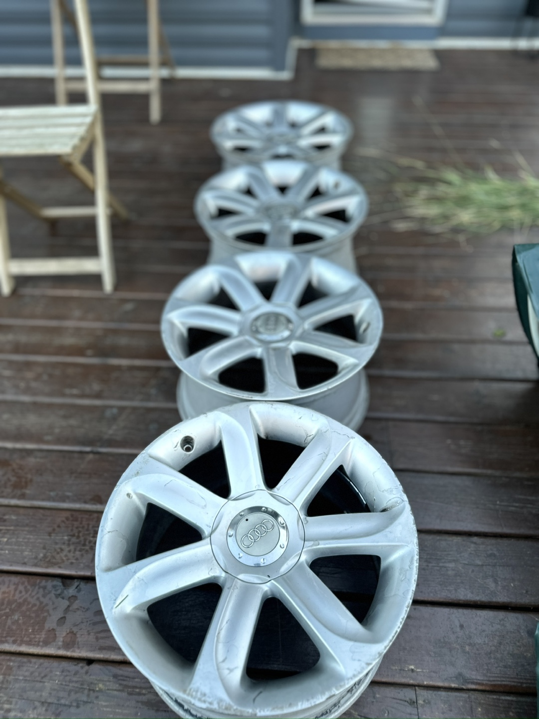 Set of four used Audi alloy rims - photo 5