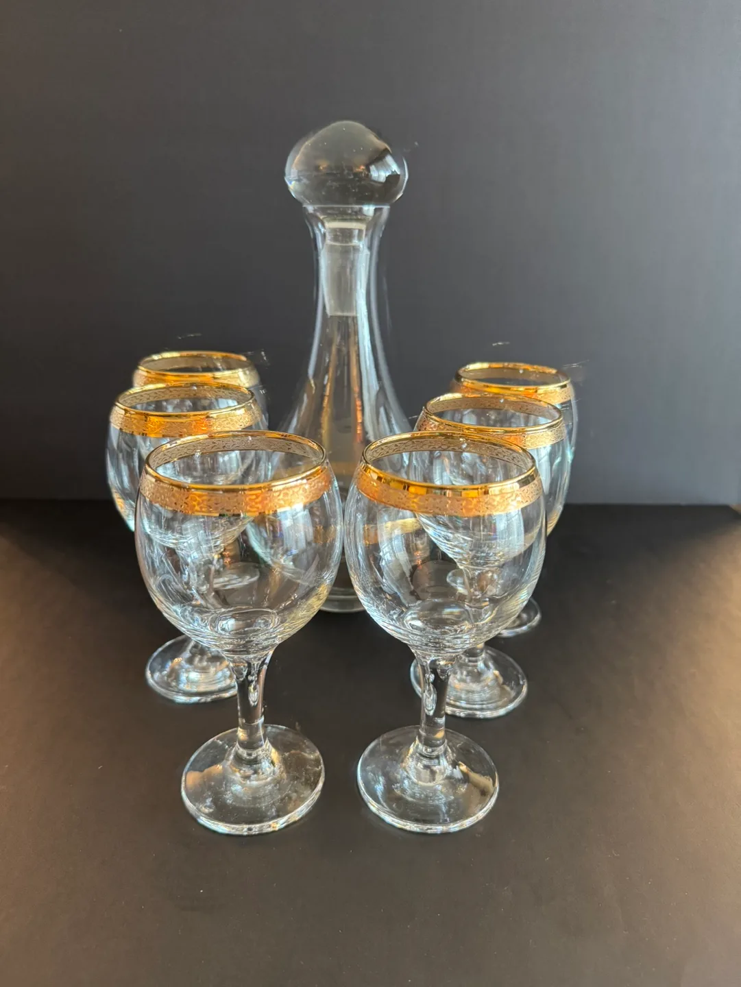 Elegant Glass Decanter and Wine Glass Set image indicator(3)