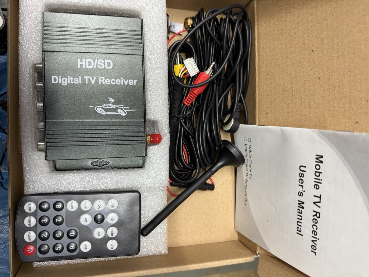 Mobile Digital TV Receiver with Antenna and Remote - photo 2