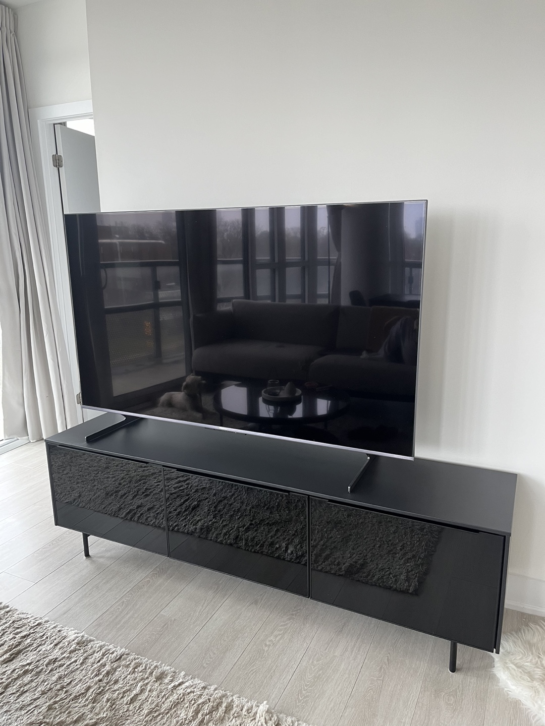 IKEA RANNÄS TV unit with doors