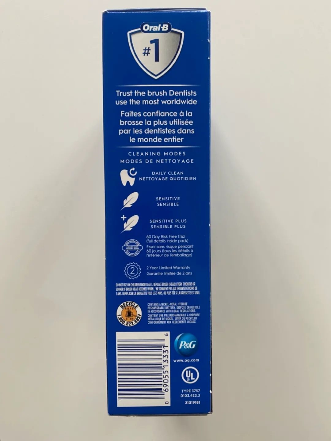 Oral-B Pro 500+ Rechargeable Electric Toothbrush - Black image indicator(3)