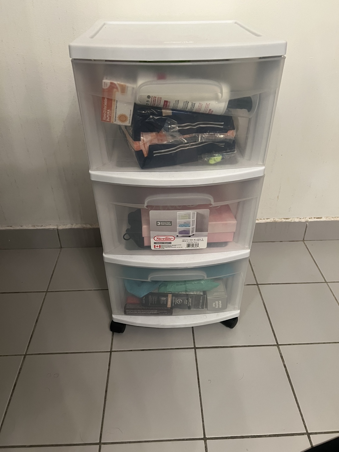 Sterilite 3-Drawer Rolling Cart - photo 2