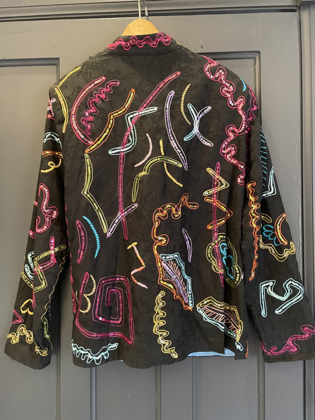 Stunning beaded jacket Size S/M - photo 3