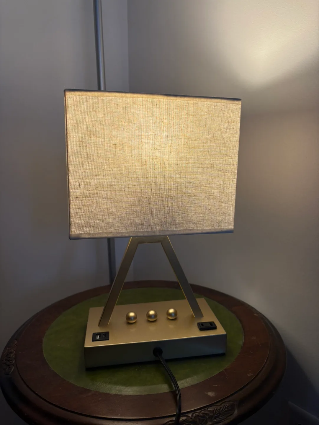 New USB Touch Control Lamp, 3-Way Dimmable Lamp wit 3USB outlet image indicator(4)