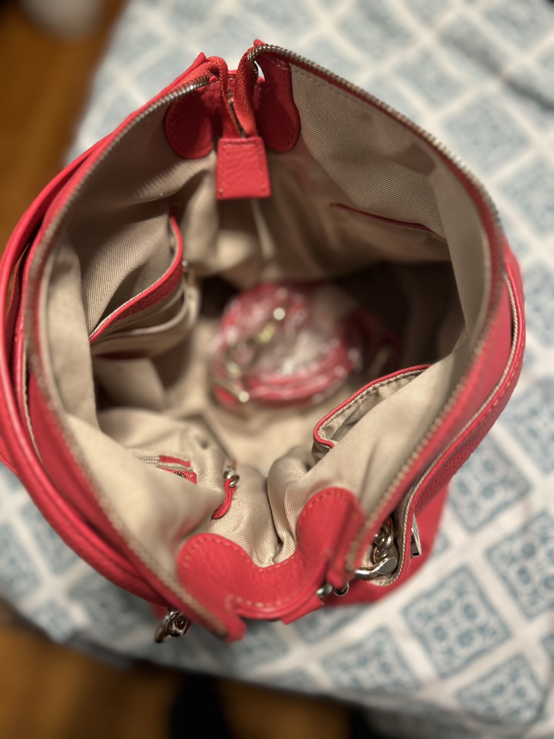 Danier Coral Handbag - photo 2