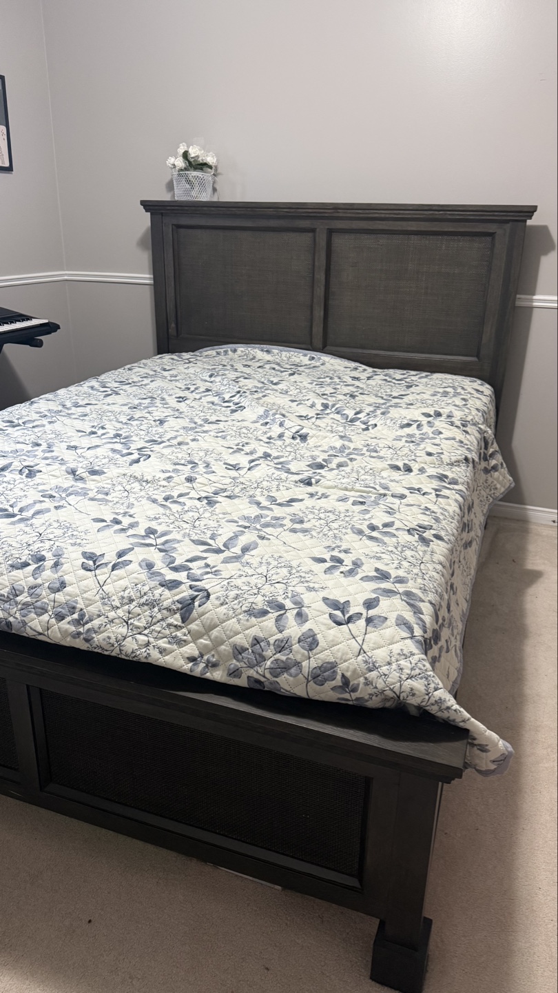 Queen Bedroom Set - Dark Brown Wood