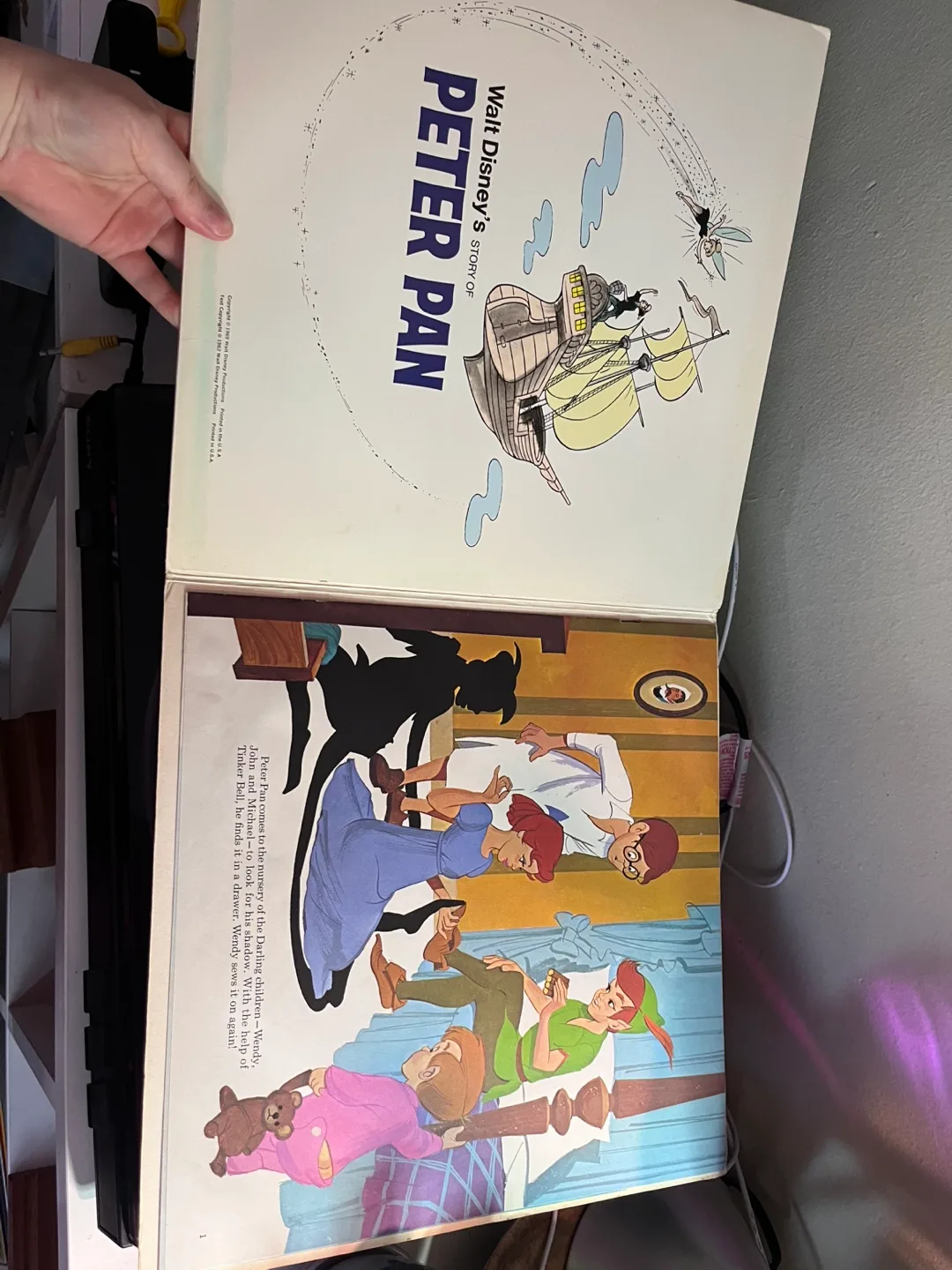 💚Disney’s Peter Pan Record - Narrated Story & Song with Book image indicator(5)