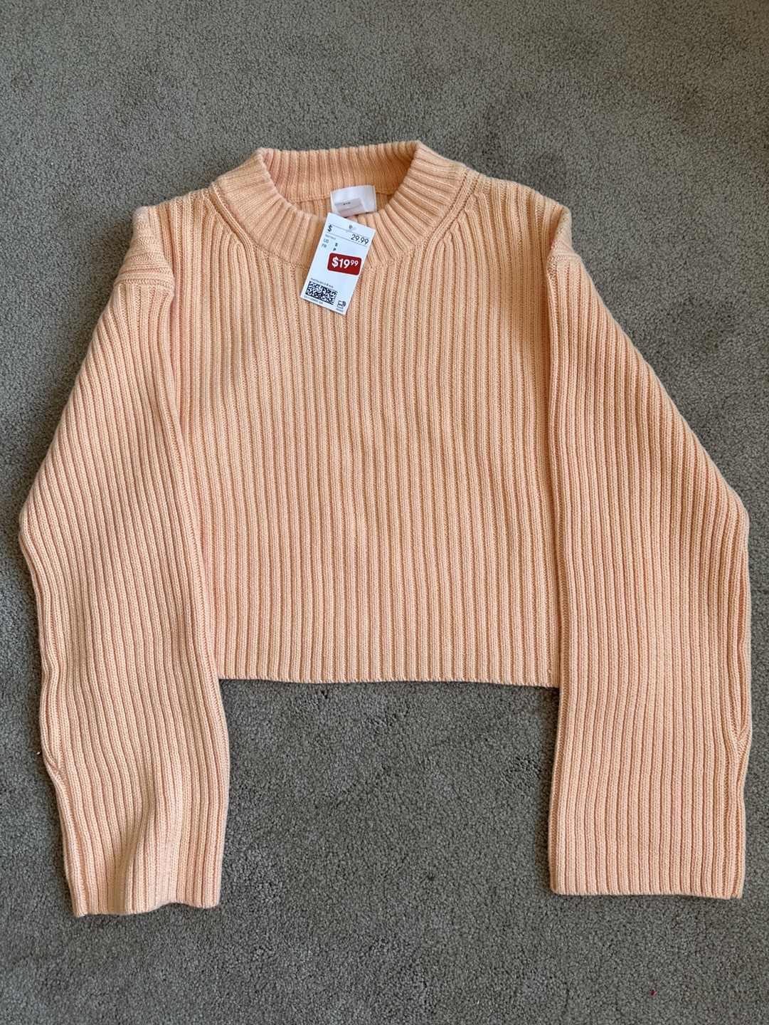 Peach-coloured ribbed cropped sweater