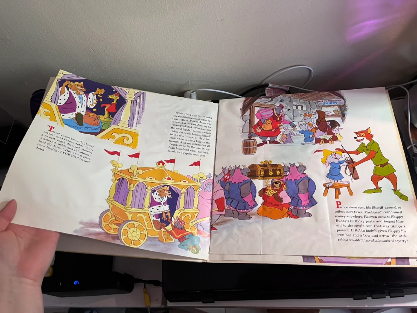 💚Disney’s Robin Hood Record - **FRENCH** Narration with Book image indicator(4)