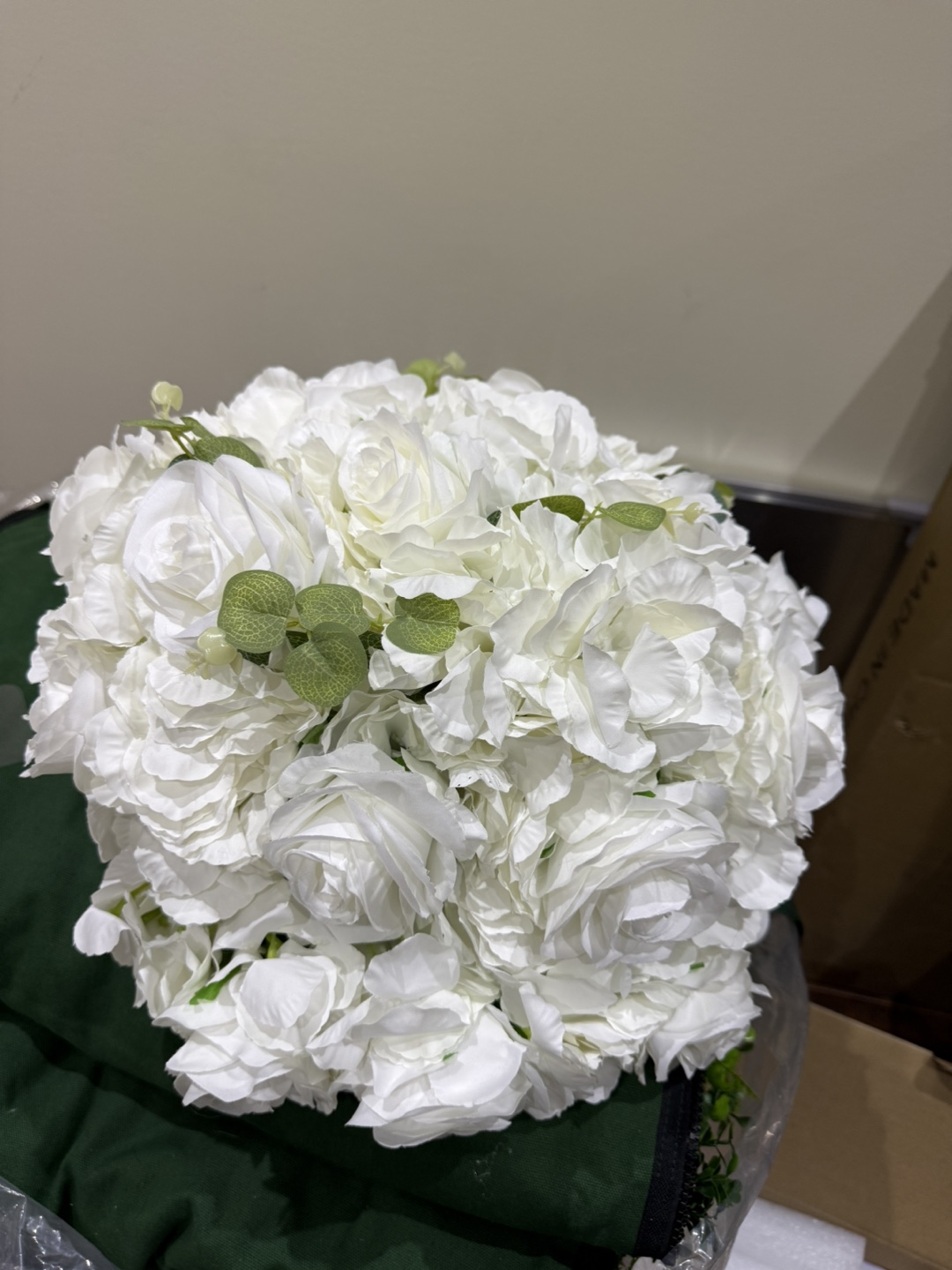 White Artificial Flower Arrangements center piece - photo 2