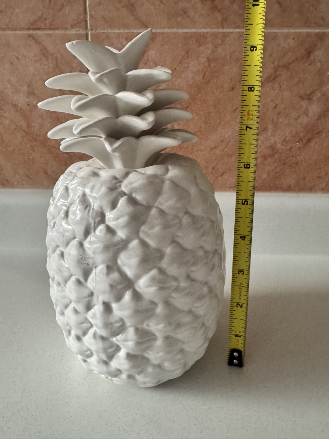 White Ceramic Pineapple Decor - photo 2